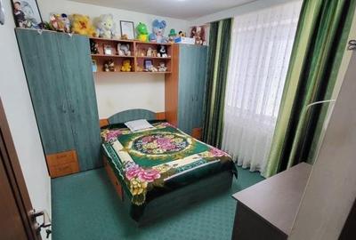 Basarabia - 3 camere , 2 bai , imobil reabilitat - 1