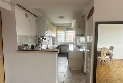 Apartament 3 camere, Central - 3