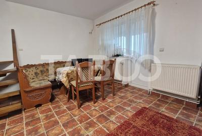 Apartament de inchiriat cu 3 camere balcon la mansarda Vasile Aaron - 2