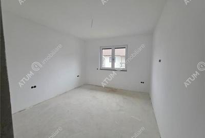 Casa individuala cu 4 camere si curte libera de 330 mp in Selimbar - 11