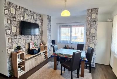 Apartament cu 3 camere semidecomandat, mobilat în Florești