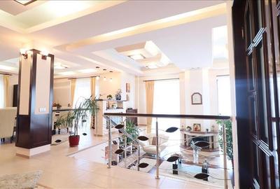 Vila exclusivista de vanzare in Iasi, design impunator,  localizare excelenta. - 4