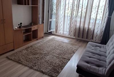 Apartament cu 2 camere semidecomandat în Titan