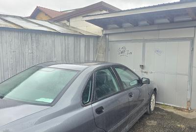 Vand garaj in Deva, pe strada Cernei, suprafata utila 19 mp + loc de parcare - 1