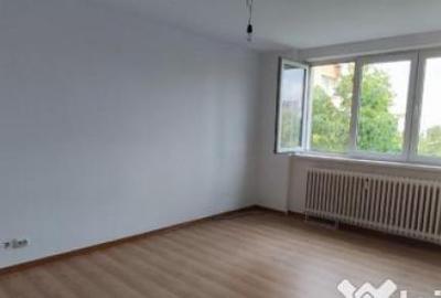 Apartament cu 2 camere decomandat în Alexandru Obregia