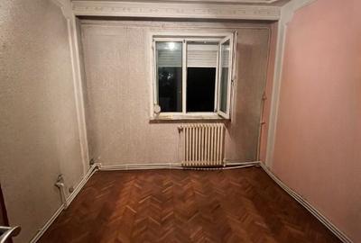 Apartament cu 3 camere decomandat în Tătărași