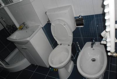 Complexul Studentesc,  apartament decomandat - 5