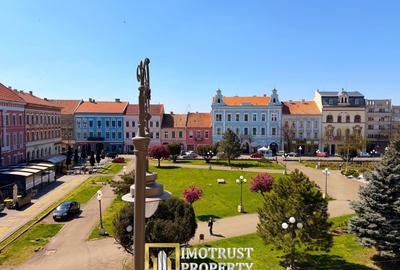 Vânzare apartament ultracentral - 4 boxe incluse + acoperiș nou - 2