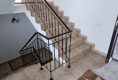 Techirghiol-vila deosebita D+P+1+M - 55