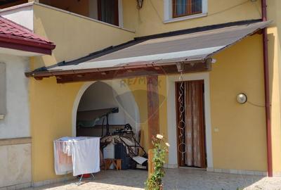 Casă / Vilă de lux cu 5 camere de vânzare în Vadu Moldovei, Suceava - 6
