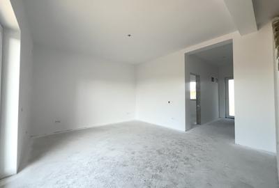 Triplex, 3 camere, 85mp utili, 320mp teren, curent trifazic - Sacalaz - 2