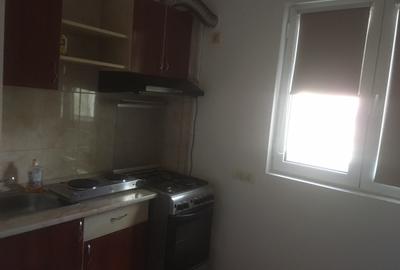 2C/ GARSONIERA DUBLA MODERNA 1/7 stradal Magheru VEDERE SPATE: CURTEA BLOCULUI - 7