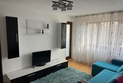 Apartament cu 2 camere semidecomandat, mobilat în Drumul Taberei