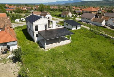 Casă la roșu din BCA de vânzare în Județul Arad - 12