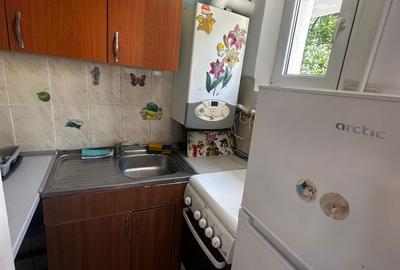 Apartament cu 2 camere, etaj 1/4, zona Tatarasi - 6