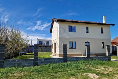 Casă individuală cu 5 camere în Moșnița Nouă