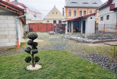 Casă cu 3 camere în Sud