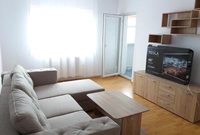 VAND apartament 2 camere decomandat,zona Centrala(str.C-tin Noica)