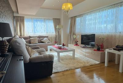 Apartament 3 camere de închiriat – parter înalt, vedere la mare, complex privat - 1