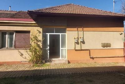 Casa tip duplex , str.Mihai Eminescu ,zona excelenta la strada principala - 7