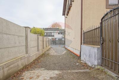 Casă / Vilă cu 12 camere de vânzare în zona Astra - 29