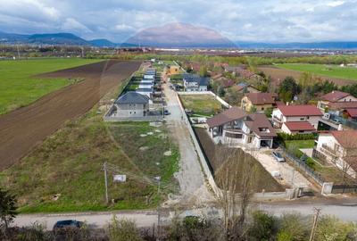 Oportunitate Investiție-Teren intravilan,+ utilități 1,200mp Sanpetru - 5