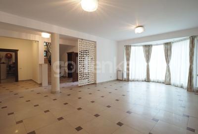 Vilă ideala pentru familii cu 6 camere si piscina - 2