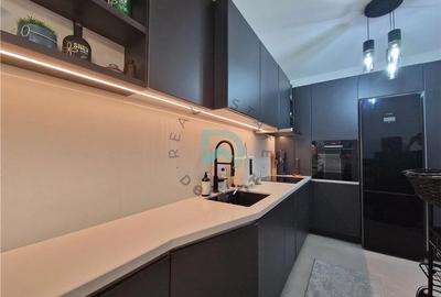 Penthouse, Qualis 2, Tractorul - 5