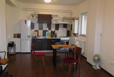 Apartament 2 camere mobilat si utilat cu parcare iinclusa in pret. - 11