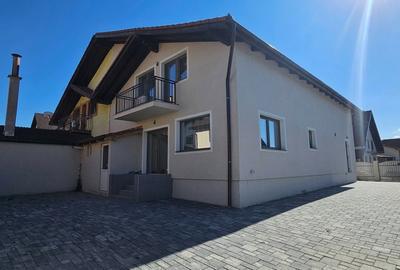 Casă individuală cu 5 camere în Tineretului