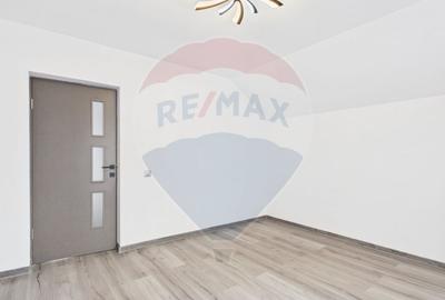 Casă / Vilă cu 5 camere de vânzare - 35