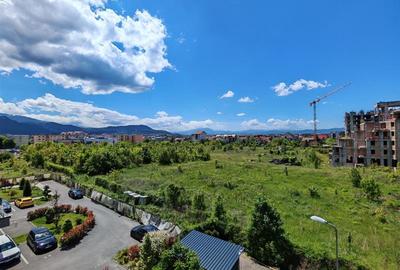 Apartament cu 2 camere decomandat, mobilat în Tractorul