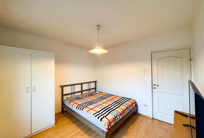 Apartament de vanzare 3 camere Tineretului - 12