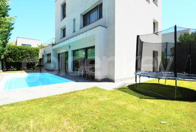 Vila moderna mobilata cu 5 camere | piscina - 1