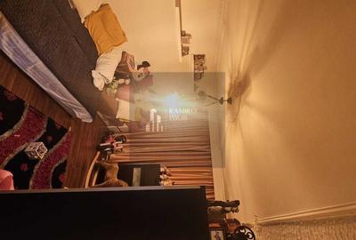 Apartament 2 camere deccomandat/ 5 minute de metrou 1 Dec/Sector 3 - 1