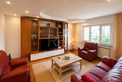 Apartament cu 3 camere decomandat, mobilat în Unirii