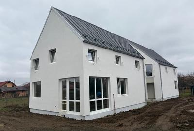 Doua unități tip Duplex cu 4 camere, 127mp utili si teren în Sângeorgiu de Mures - 10