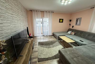 Apartament 3 camere- 2 bai - 2 balcoane - mobilat - parcare - Calea Cisnadiei - 1
