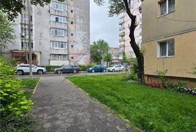 Etaj 2 - Dacia Bicaz, apartament 3 camere, mobilat, liber - 2