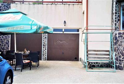 Manuel recomanda : Vila superba in Cornu de Jos 295mp , teren 1360mp - 45