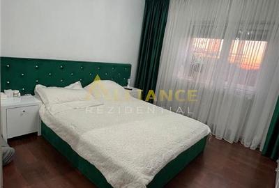 Apartament cu 3 camere decomandat, mobilat în Central