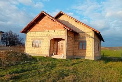 Casa noua, 130 mp, teren 5693 mp, la drum european, Bradesti - 4