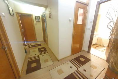 Apartament 3 camere, situat in Targu Jiu, str Victoriei (Ultracentral) - 9