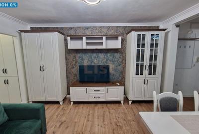 Apartament cu 2 camere semidecomandat, mobilat în Central