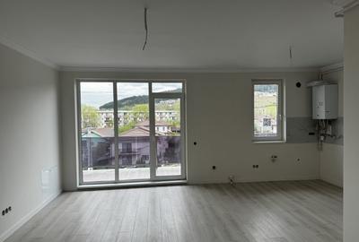 Apartament cu 2 camere semidecomandat în Florești