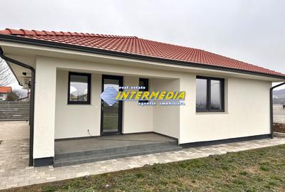 Casa individuala I  3 camere I pe un nivel I 353 mp teren I Alba Iulia I - 2