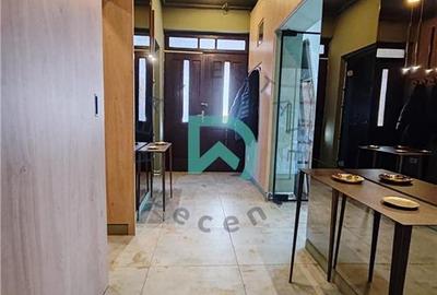 Birou, de 100 mp, în Tractorul