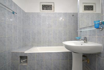 VANZARE APARTAMENT 4 CAMERE UNIRII – SFANTA VINERI - 27