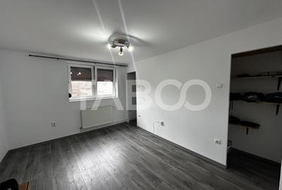 Casa individuala de vanzare formata din 2 apartamente si piscina - 4