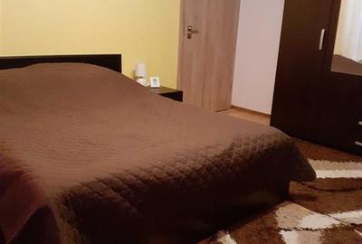 Apartament 3 camere si loc de parcare zona Lupeni - 4